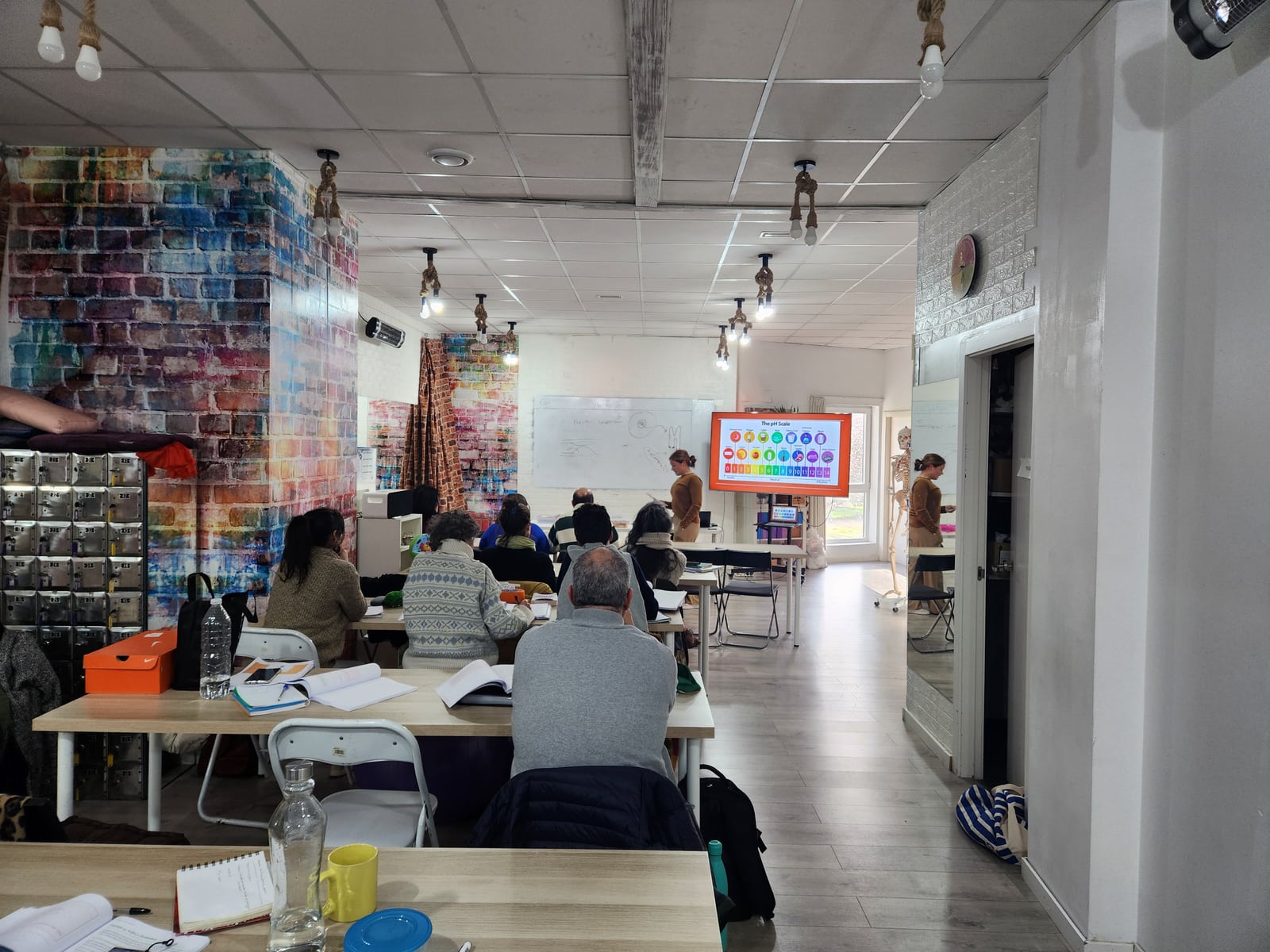 Un seminario presencial en el aula de Vigo